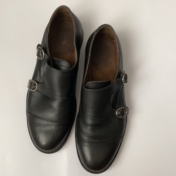 Men’s black leather loafers - Picture 3 of 5